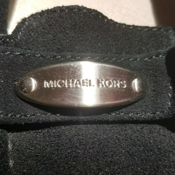 Michael Kors Black with Silver flats - Picture 5 of 6